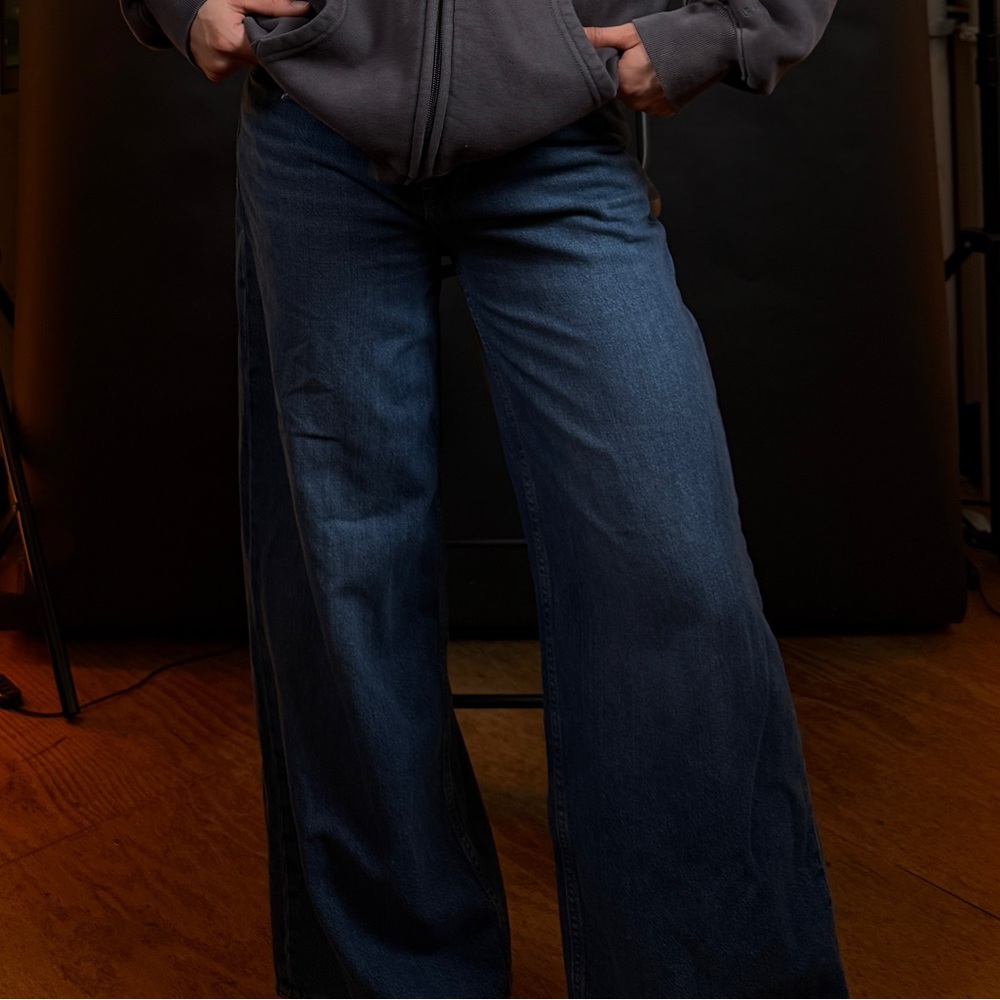 **SOLD** GAP Dark Baggy Wide Leg Mid-rise Women's Jeans